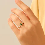 18K纯金开口祖母绿戒指