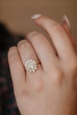 The Ray 1.11 ct Oval Moissanite Diamond Ring 18karat Gold - 图片 5