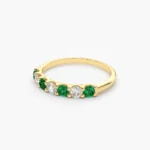 14K Solid Gold Alternating Emerald and Diamond Wedding Band - 图片 3