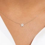 18k Gold Flower Charm Natural Diamond Necklace - 图片 2