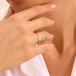 18K 纯金蓝宝石花朵戒指