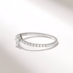 14k Solid Gold Natural Diamond Majestic Curve Engagement Ring: Chevron Solitaire - 图片 5