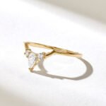 Natural Diamond Crown Stacking Ring: 14k Solid Gold Curved Wedding Ring for Women - 图片 4