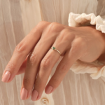 18K 纯金简约祖母绿三重奏戒指