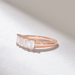 Emerald Cut Moissanite Diamond Wedding Ring: Dainty 5 Stone Band for Women - 图片 4