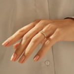 小号梨形莫桑石钻石光环戒指 | 0.30CT Dainty Engagement Ring for Women